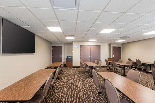 Sleep Inn & Suites West Des Moines near Jordan Creek image 6